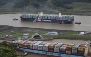 彭琳：船王谢幕？董建华家族卖盘东方海外